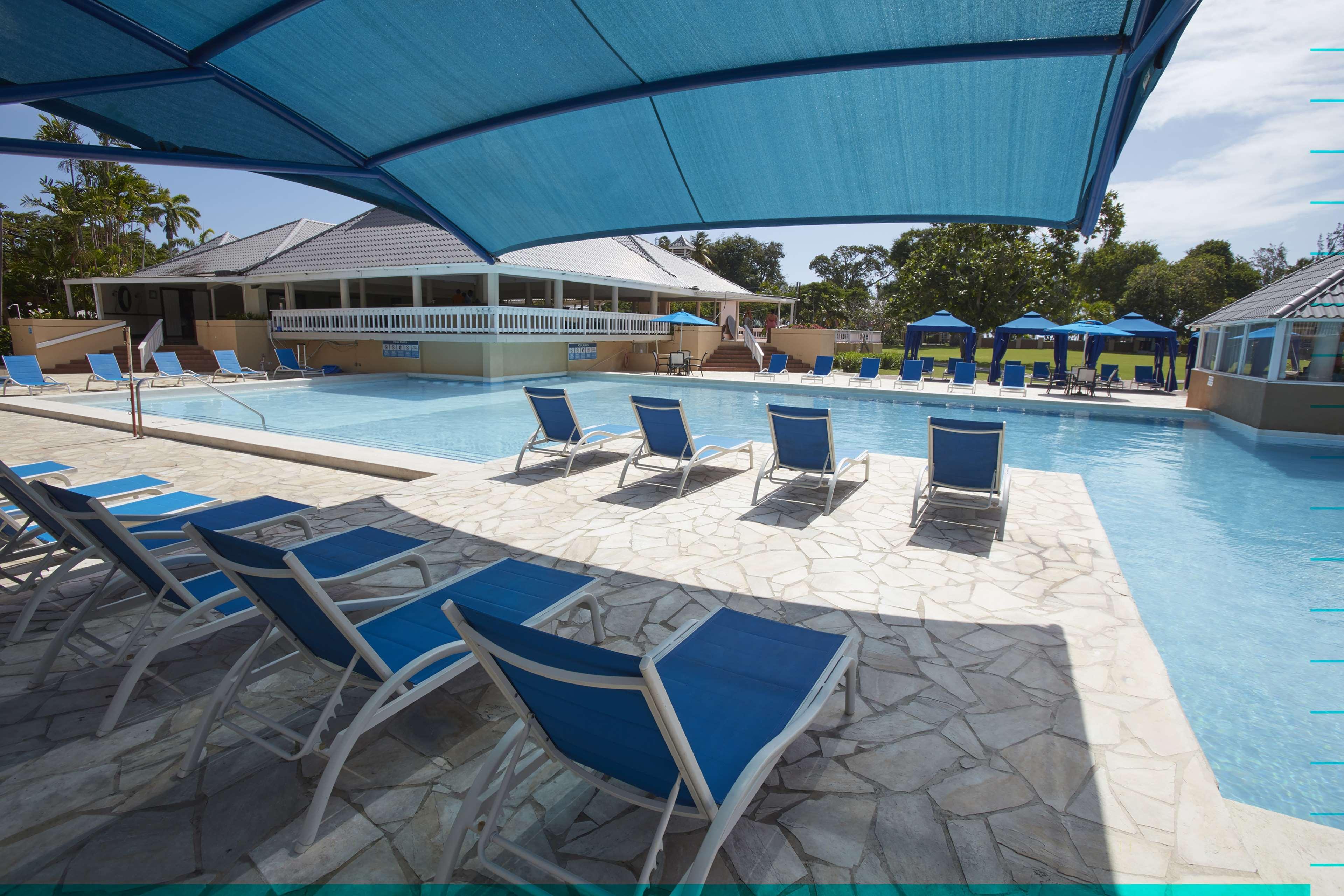 Divi Southwinds Beach Resort Christchurch Eksteriør billede