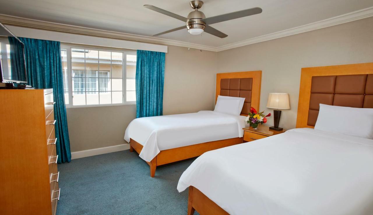 Divi Southwinds Beach Resort Christchurch Eksteriør billede